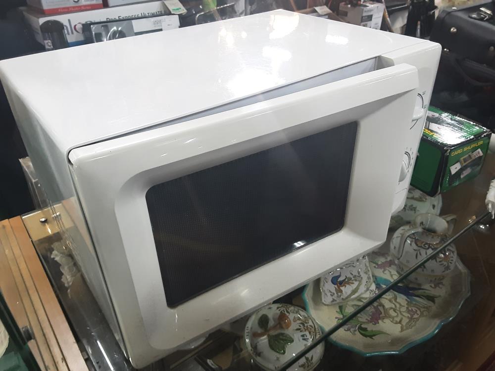 MICRO-ONDE DAEWOO + PLATEAU