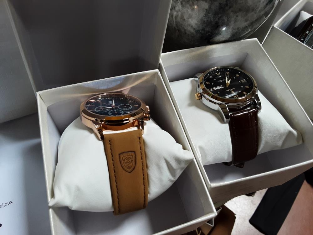 MONTRE HOMME
