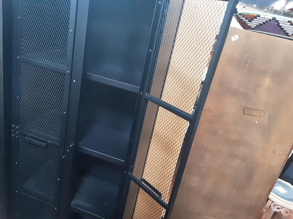 ETAGERE METALIQUE NOIRE 2P 3 PLATEAUX PN 649 