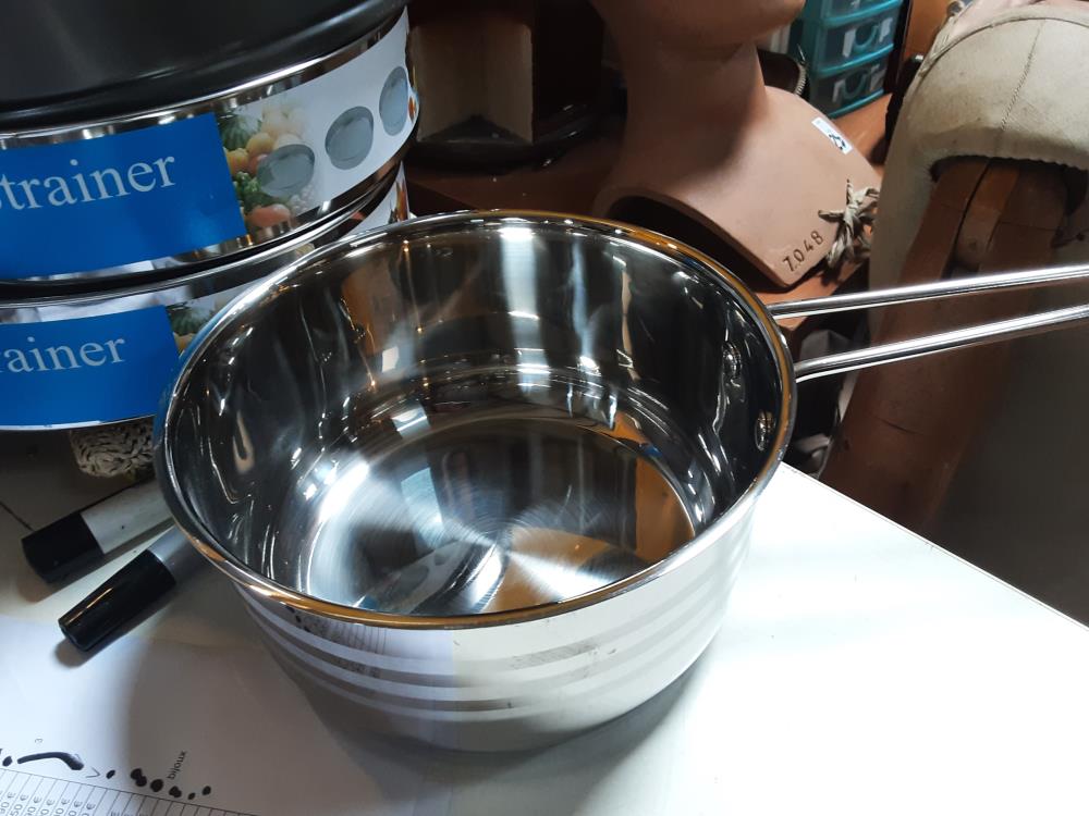 CASSEROLE LONG MANCHE ACIER 18CM