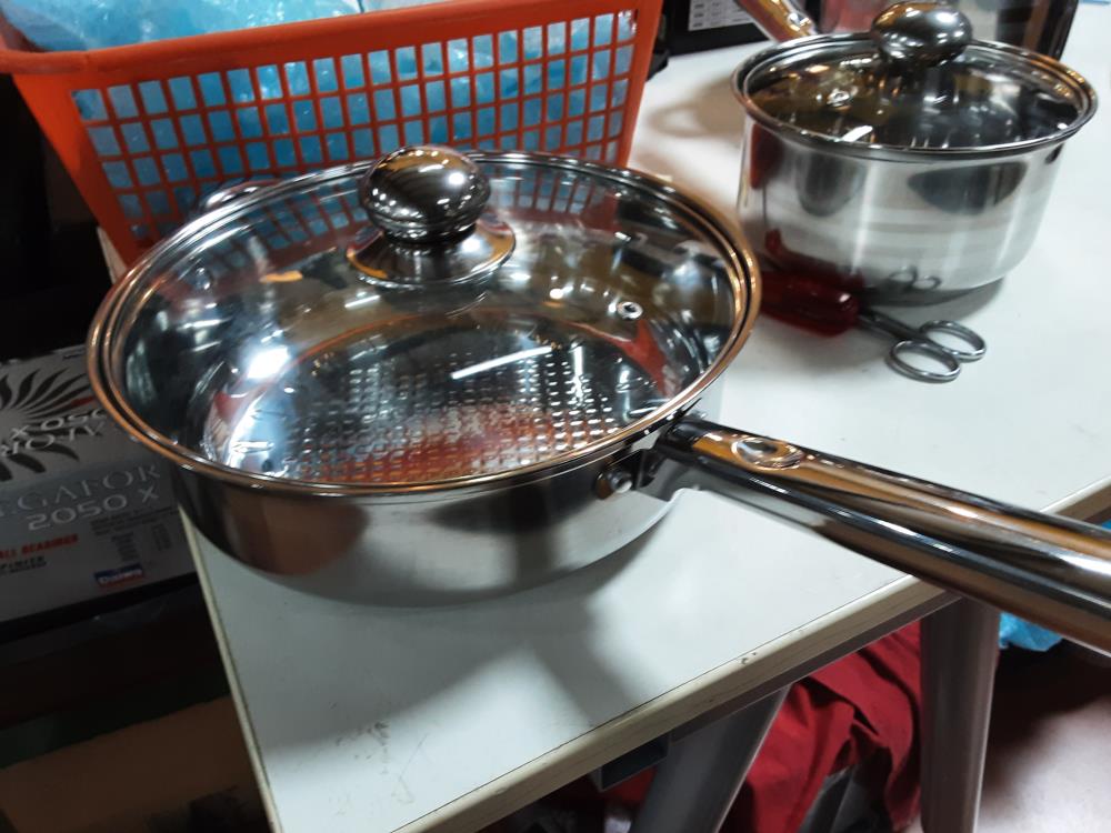 CASSROLE LONG MANCHE INOX + COUVER LE 16CM