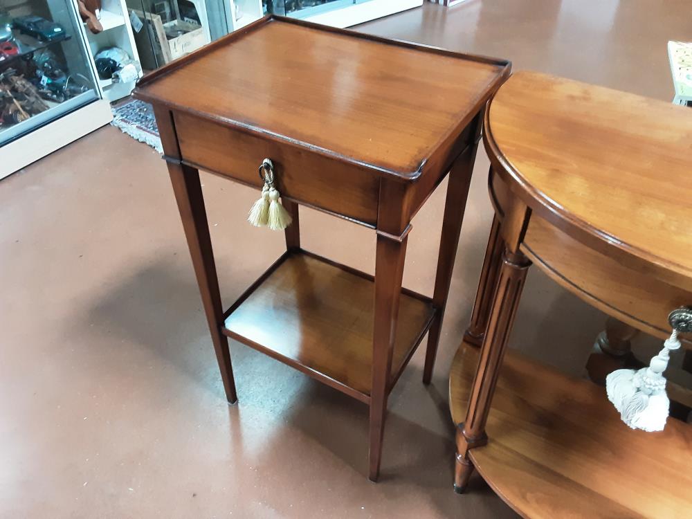 MEUBLE D’APPOINT MERISIER 1T