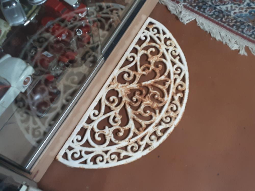 DECORATION MÉTALLIQUE 