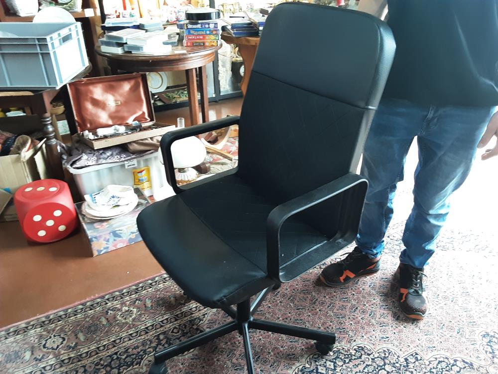 FAUTEUIL DE BUREAU NOIR
