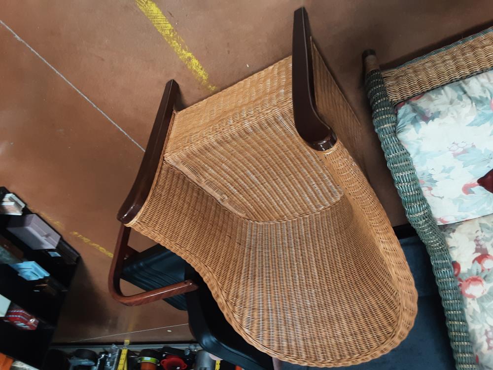 FAUTEUIL ROTIN 