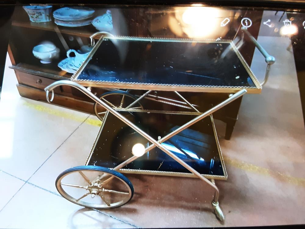 DESSERTE BORD DOREE