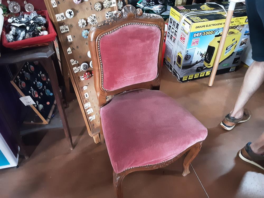 CHAISE TISSUS ROUGE