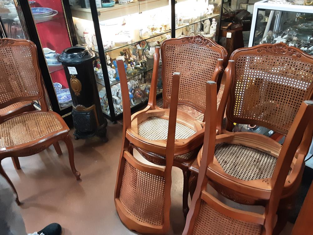 LOT 6 CHAISES CANEES TEINTES MERISIER