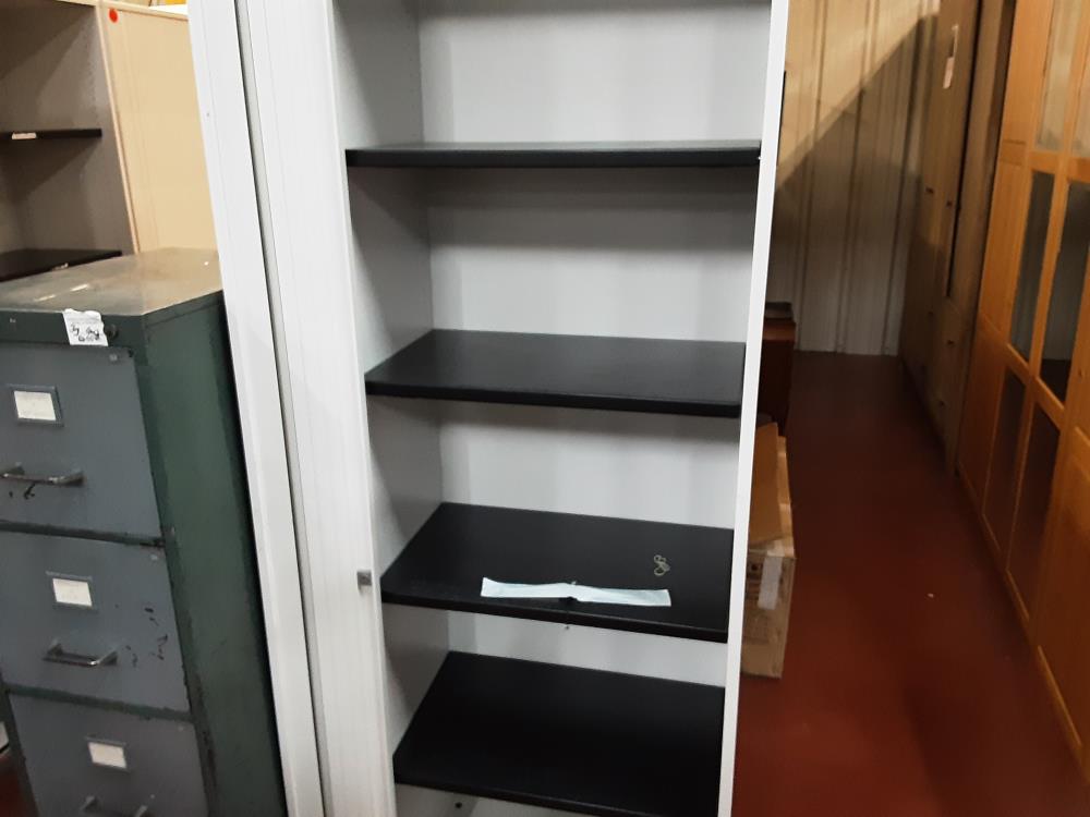 DEMIE ARMOIRE A VOLET