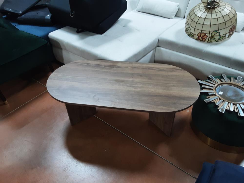 TABLE BASSE OVALE BOIS FONCÉ PN : 139€ 