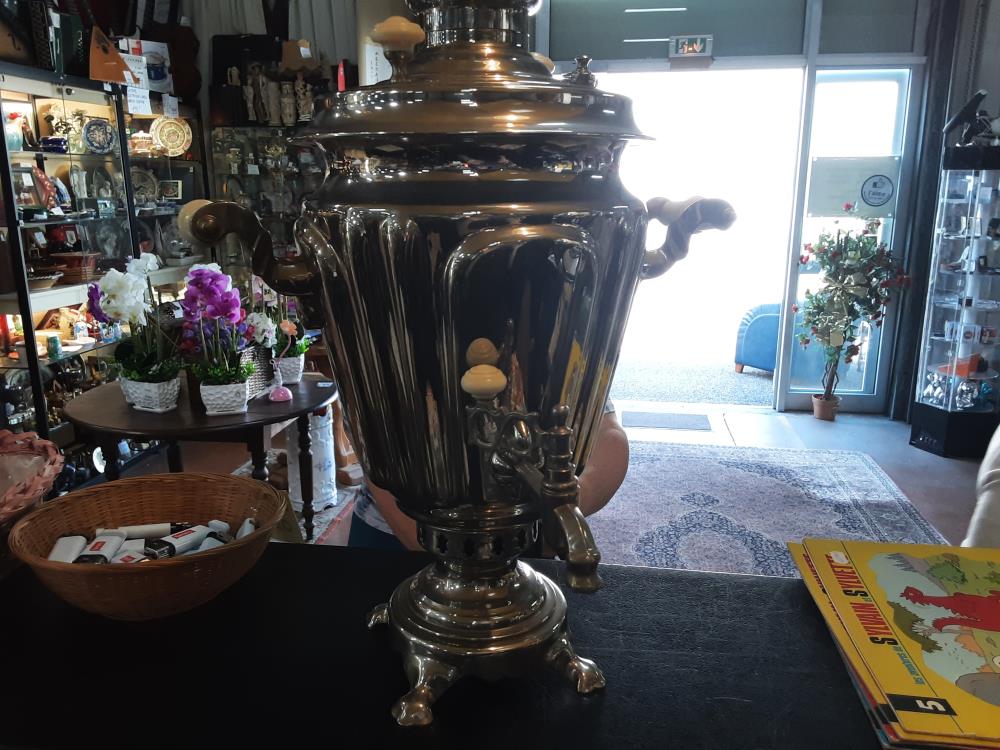 SAMOVAR + ROBINET (EN CAISSE)