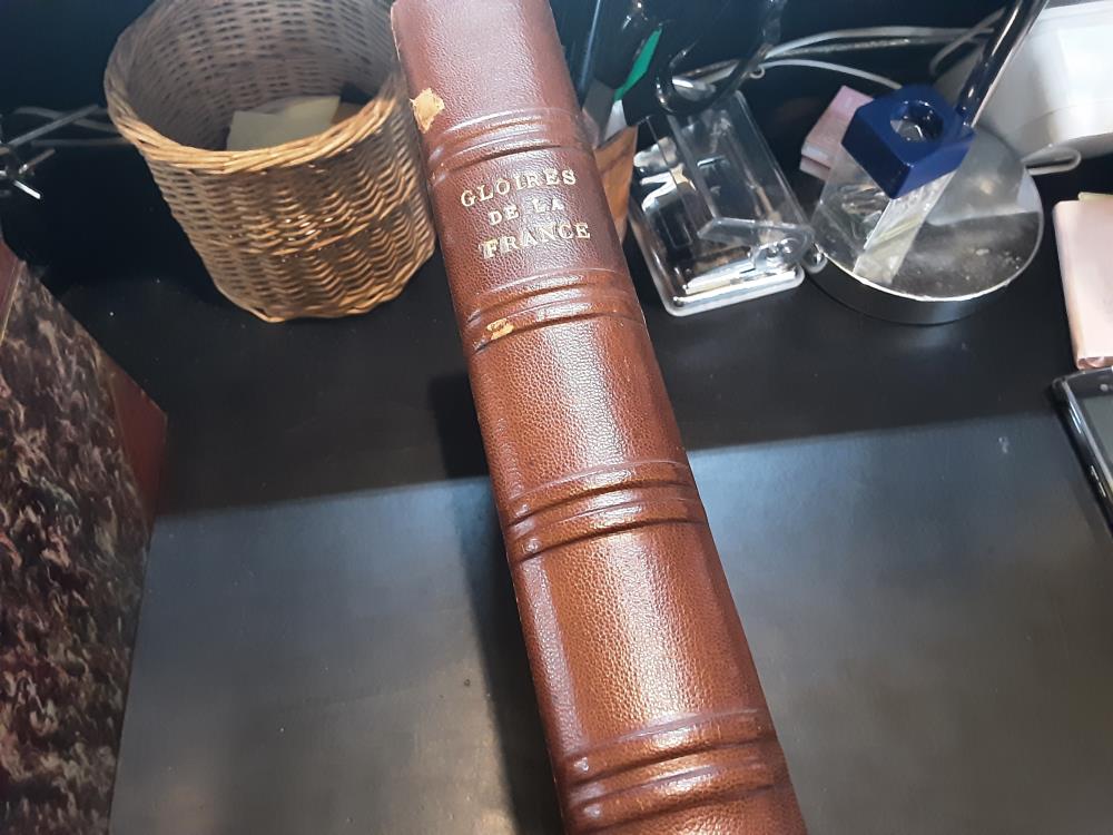 LA GLOIRE DE LA FRANCE EDITION 1966 TIRAGE LIMITE