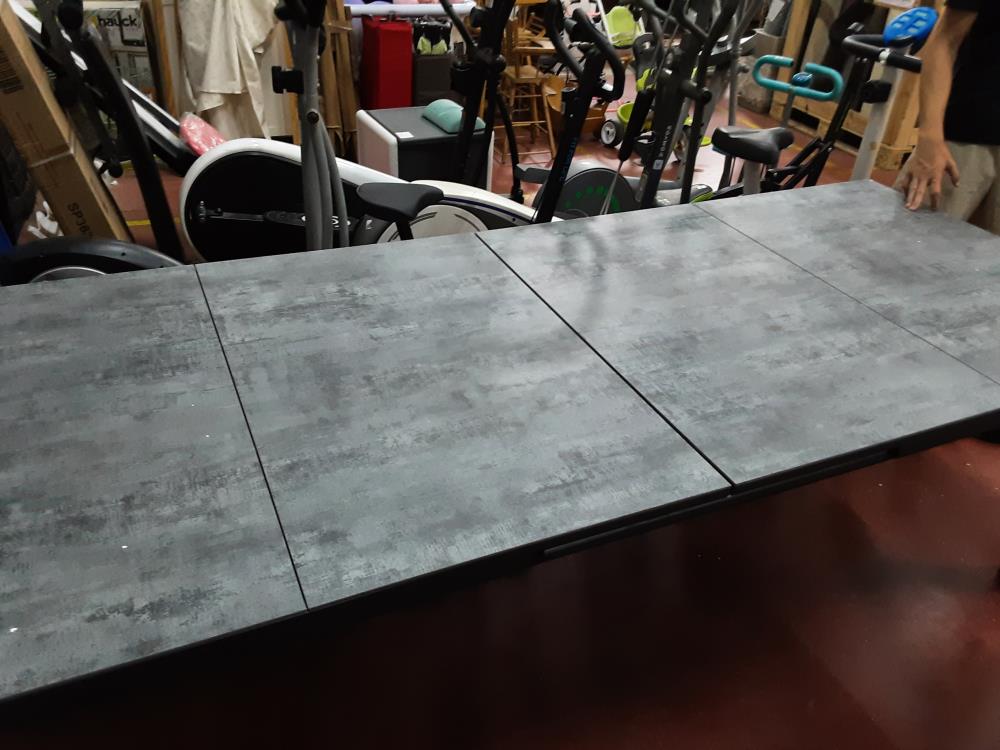 TABLE EXTERIEURE EXTENSIBLE 256X320 PN 949 