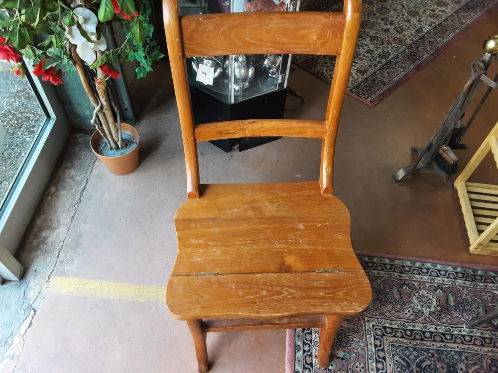 CHAISE BOIS/ESCABEAU