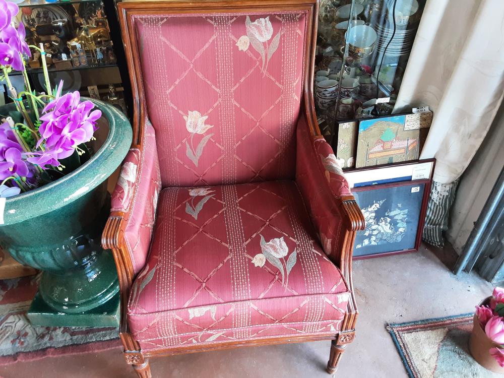 FAUTEUIL STYLE LOUIS XVI