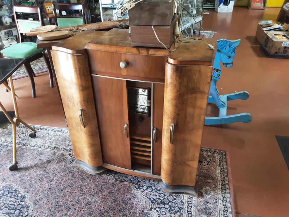 MEUBLE HIFI 4P 1T + 2 HP