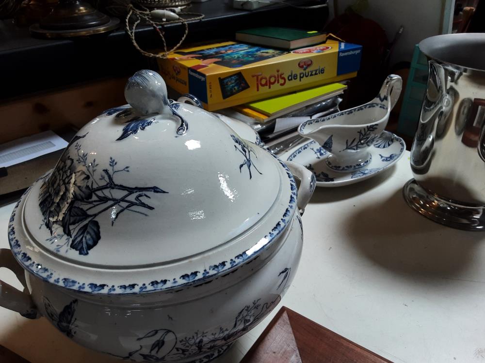 VAISSELLE SARREGUEMINES BLEU BLANC 