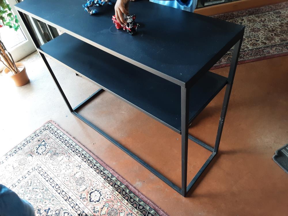 CONSOLE METALLIQUE NOIR