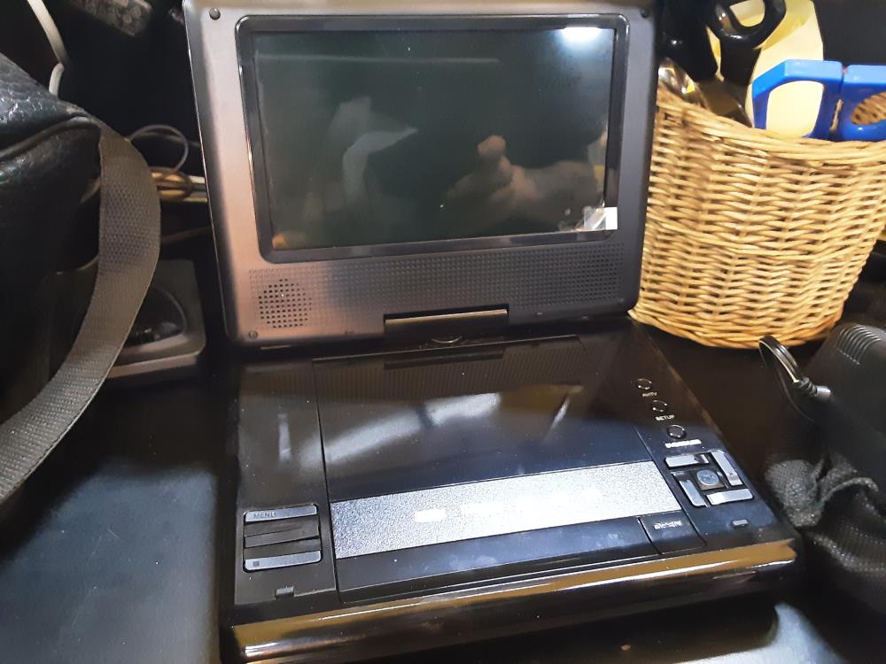 LECTEUR DVD PORTABLE LASER