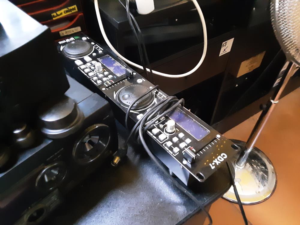 TABLE DE MIXAGE CDX-7 