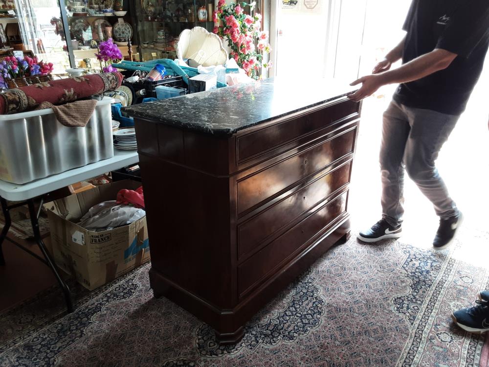 COMMODE 4T MARBRE + CLEF