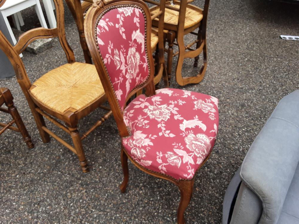 CHAISE TISSUS ROUGE