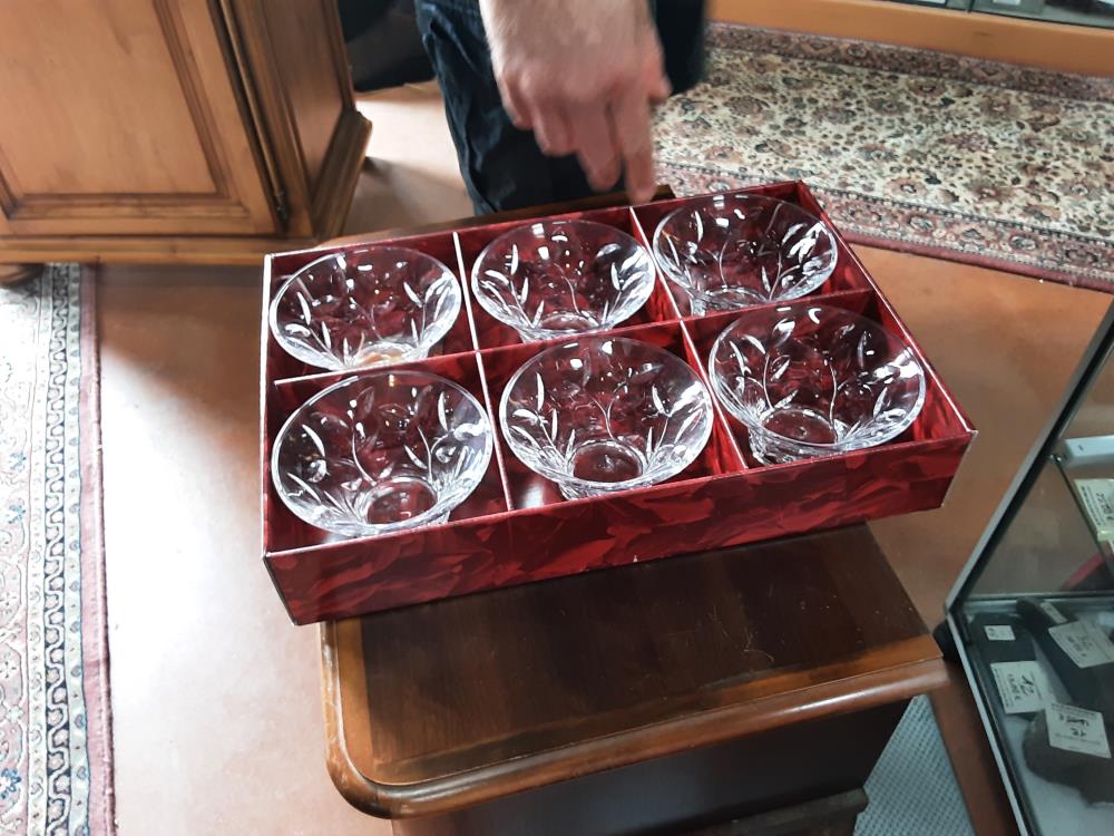 LOT DE 6 COUPELLES CRISTAL