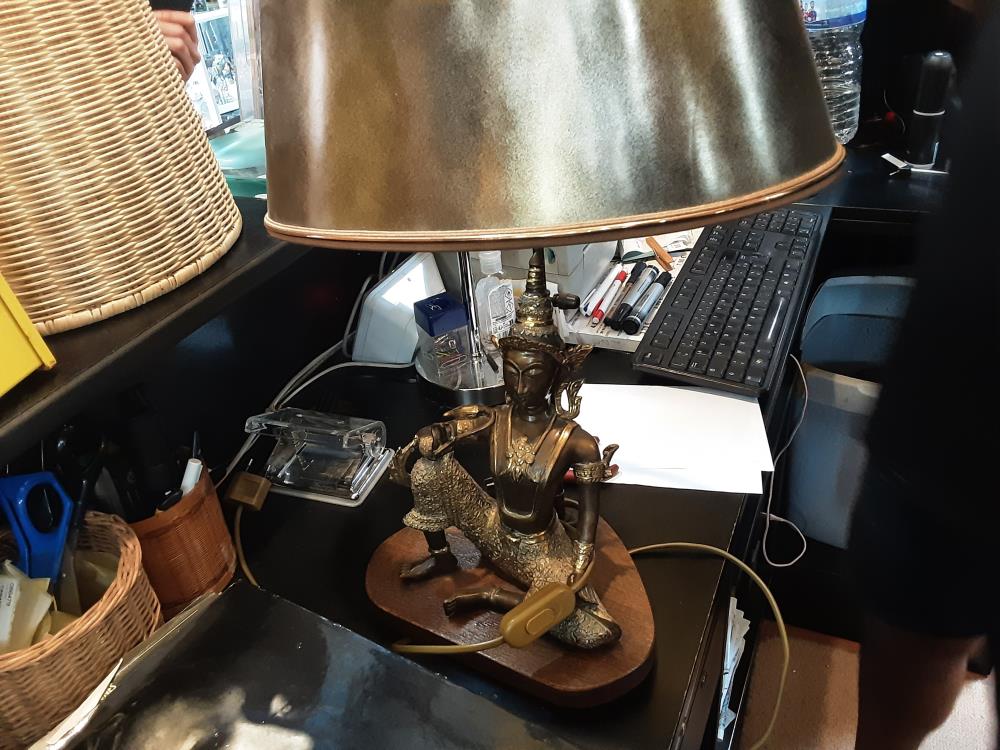 LAMPE BOUDDHA