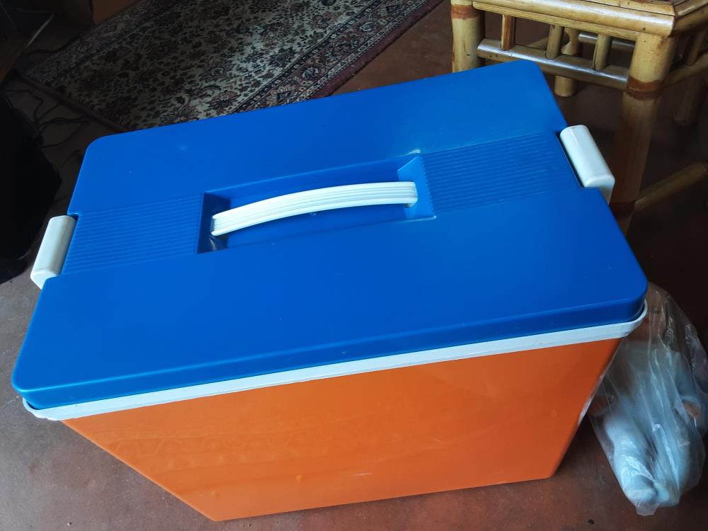 GLACIERE BLEU ORANGE