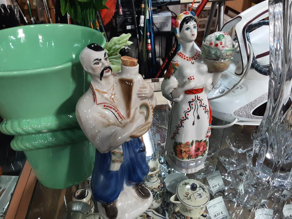 STATUETTE BOUTEILLE