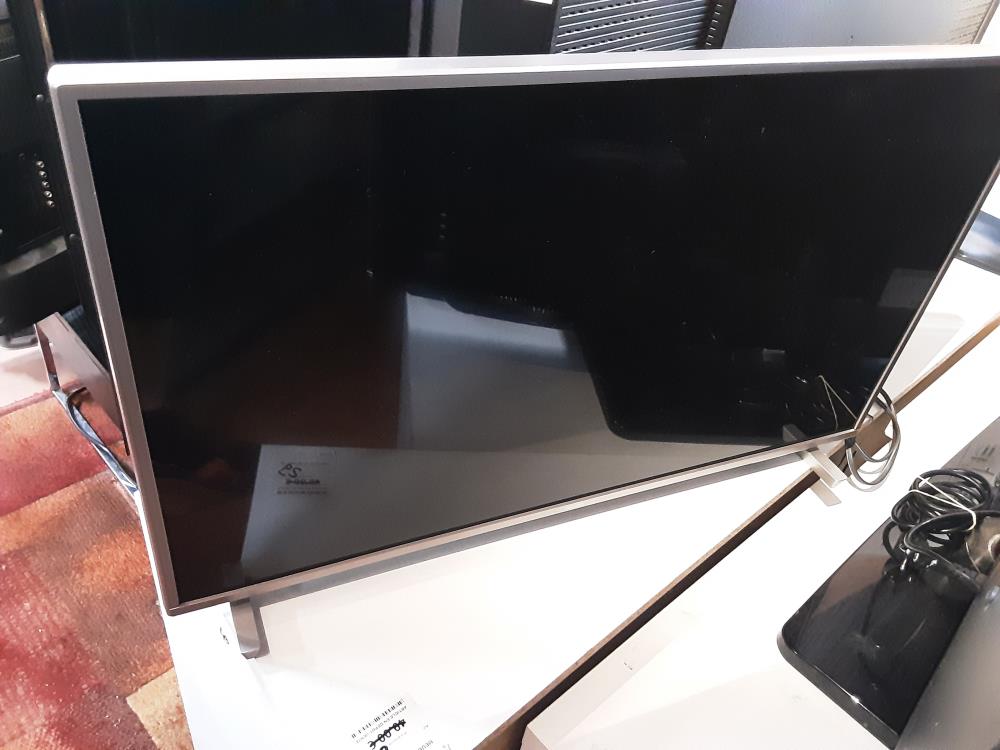 TELEVISION PHILIPS SANS TÉLÉCOMMANDE 