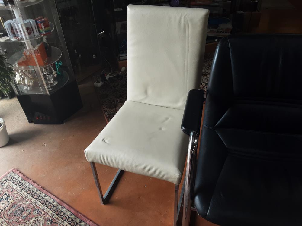 CHAISE SKAÏ BLANC 