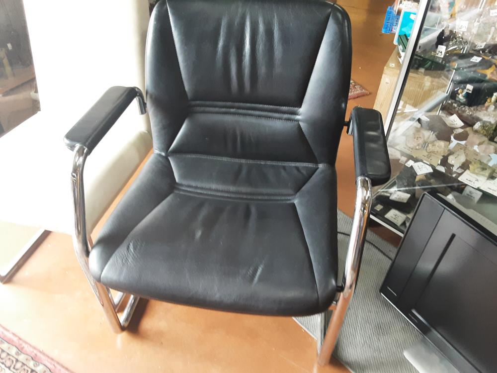 FAUTEUIL DE BUREAU NOIR