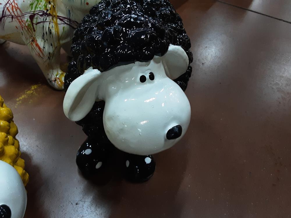MOUTON NOIR
