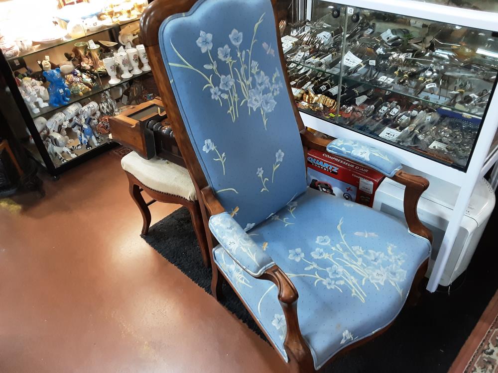 VOLTAIRE BLEU TISSUS FLEURS