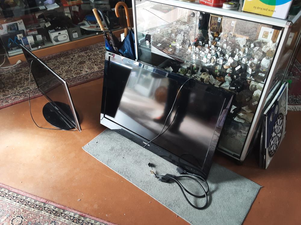 TÉLÉVISION TOSHIBA + TEL