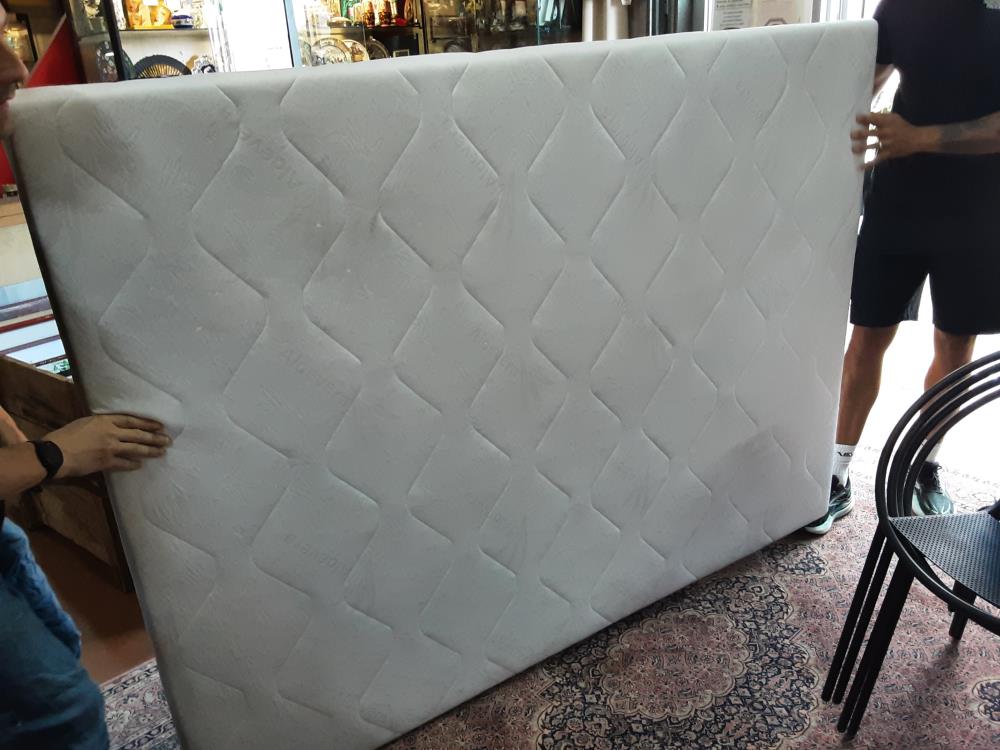SOMMIER 140X190 + PIEDS