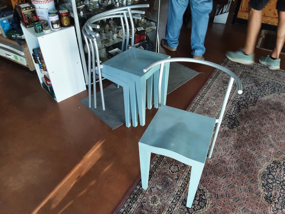 LOT DE 4 CHAISES KARTELL