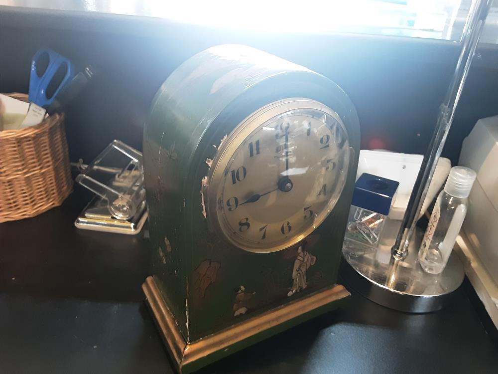 HORLOGE STYLE ASIATIQUE VERTE