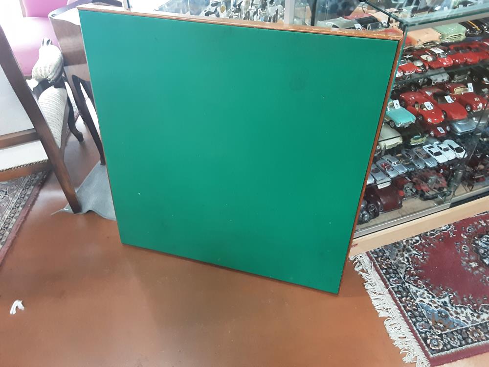 TABLE DE BRIDGE