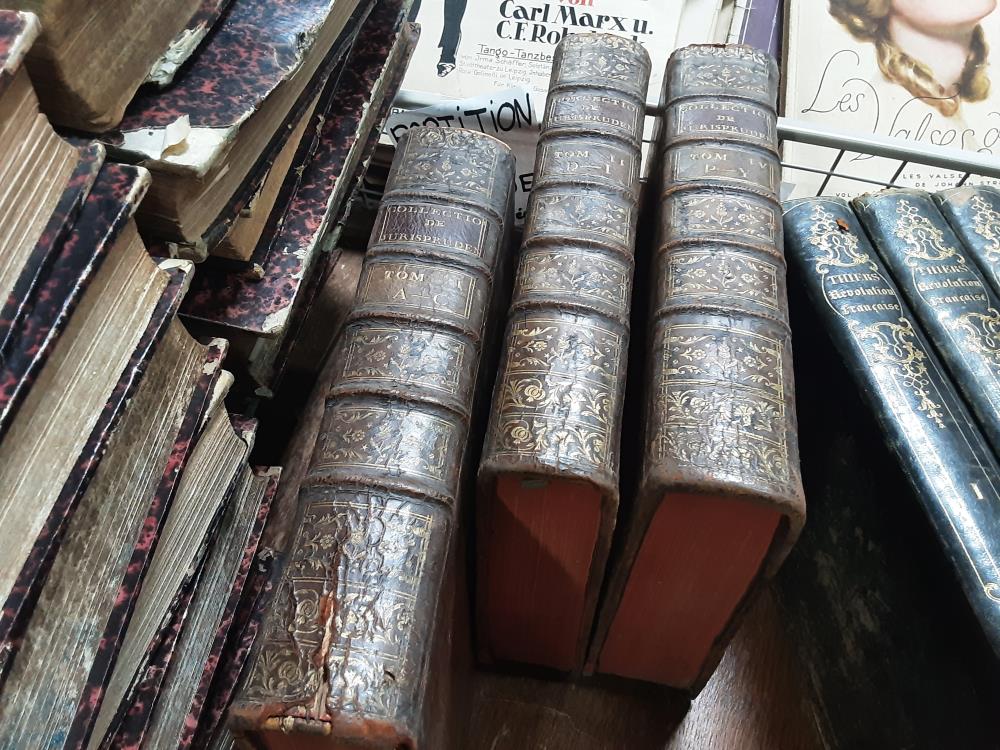 LIVRE JURISPRUDENCE 1771