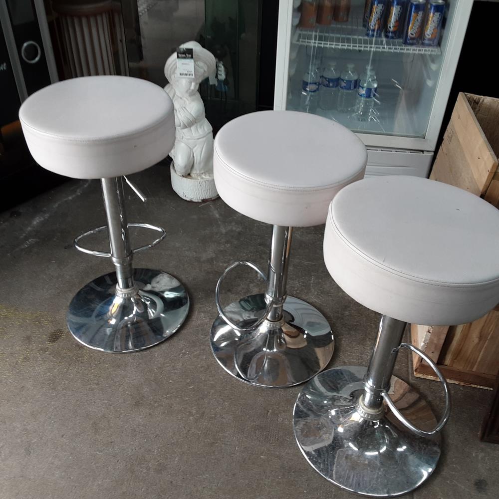 TABOURET BLANC 