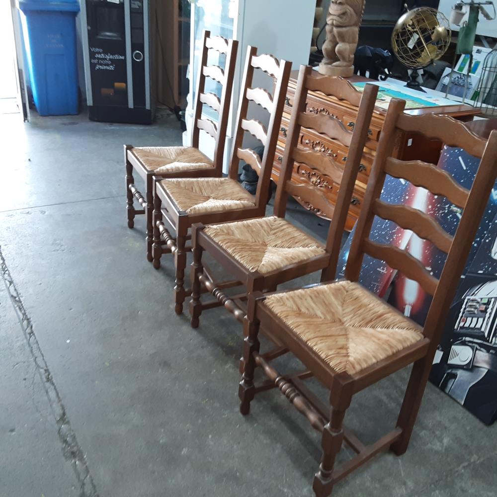CHAISE PAILLEE 