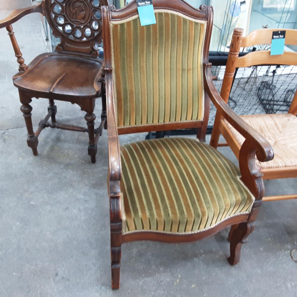 FAUTEUIL TISSU RAYÉ 