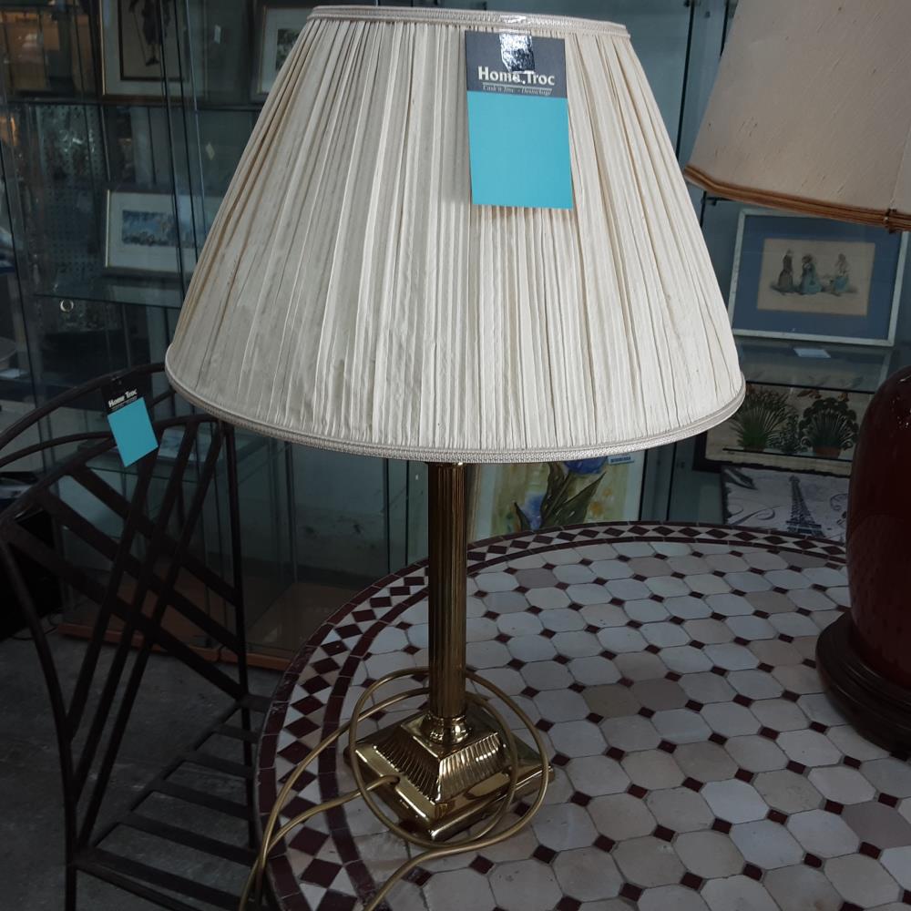 LAMPE PIED DORE 
