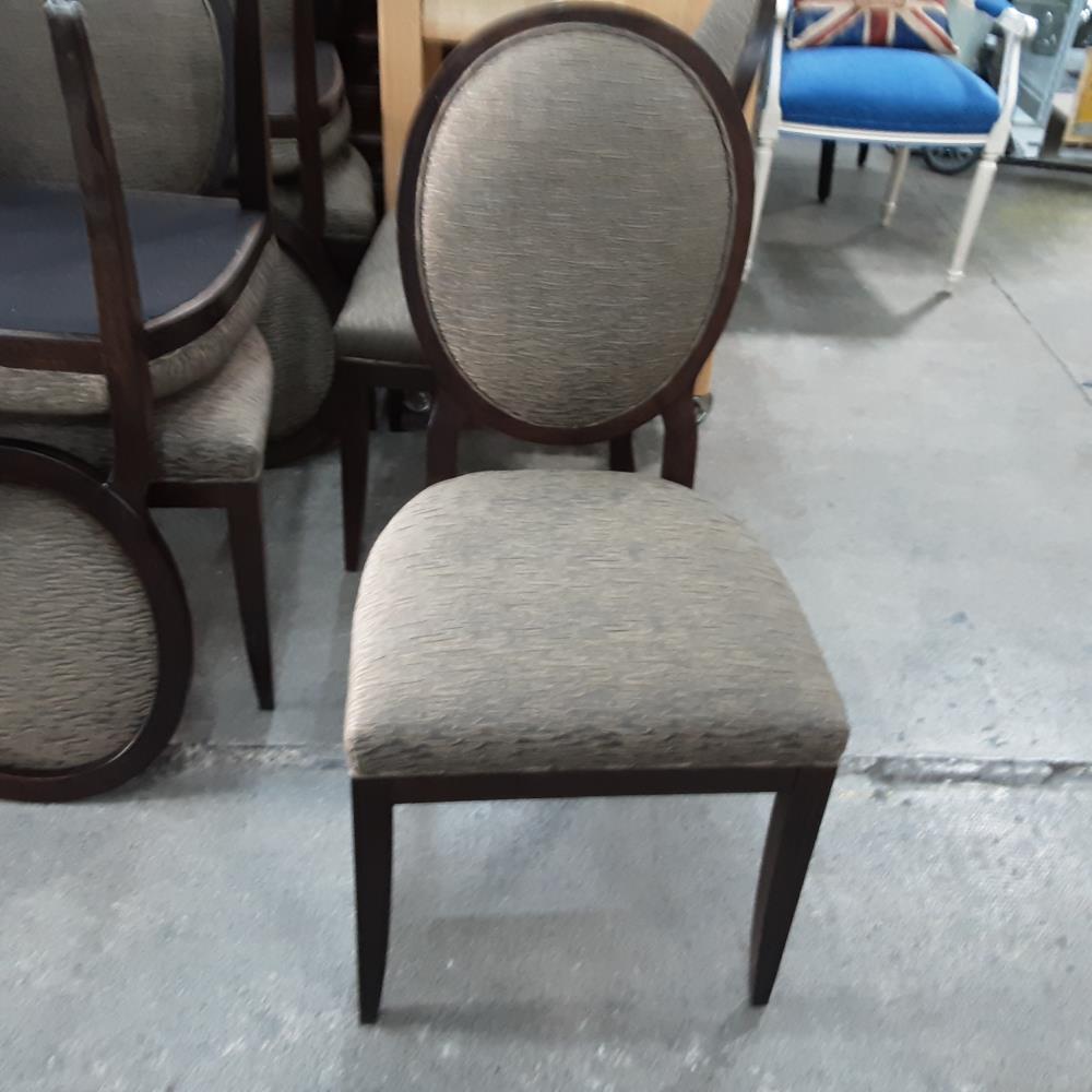 CHAISE MEDAILLON COULEUR BRONZE 