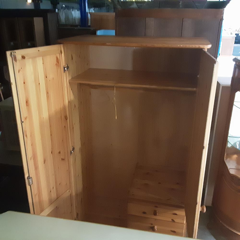 ARMOIRE 2 PORTES 3 TIROIRS 