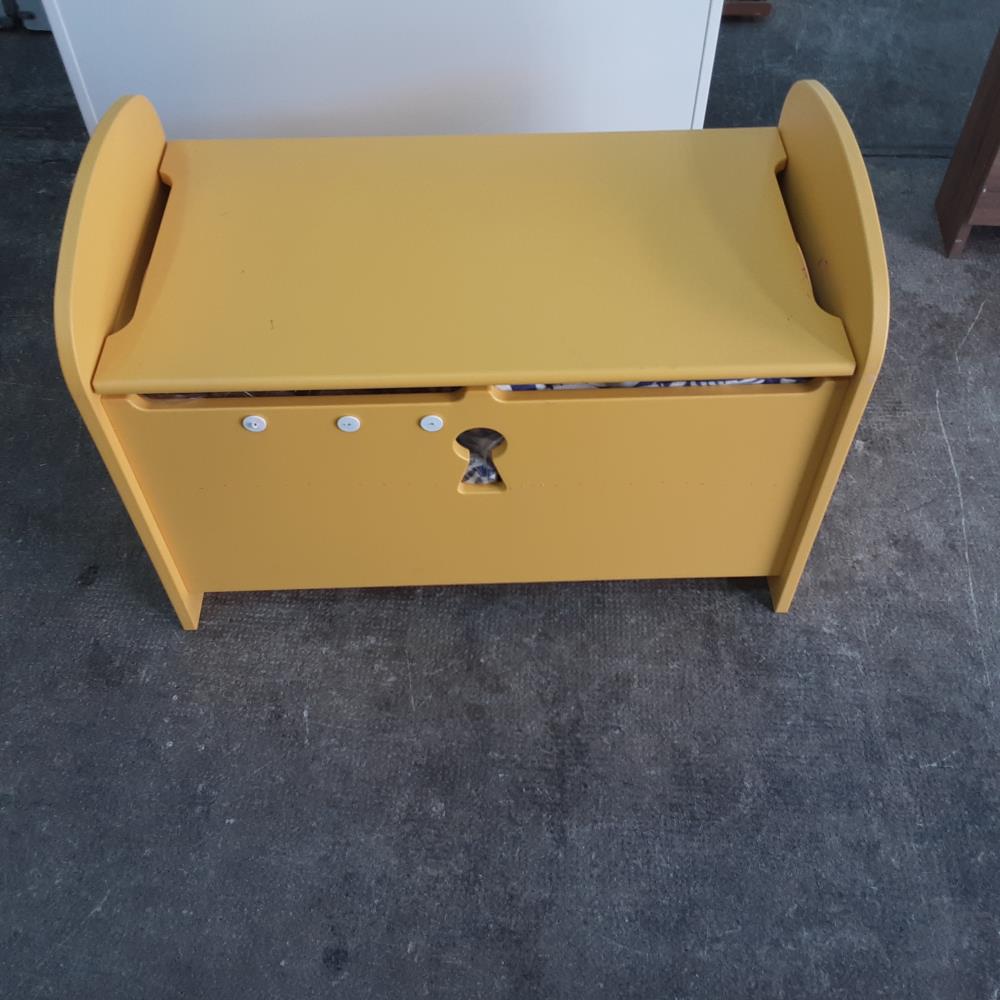 COFFRE JAUNE
