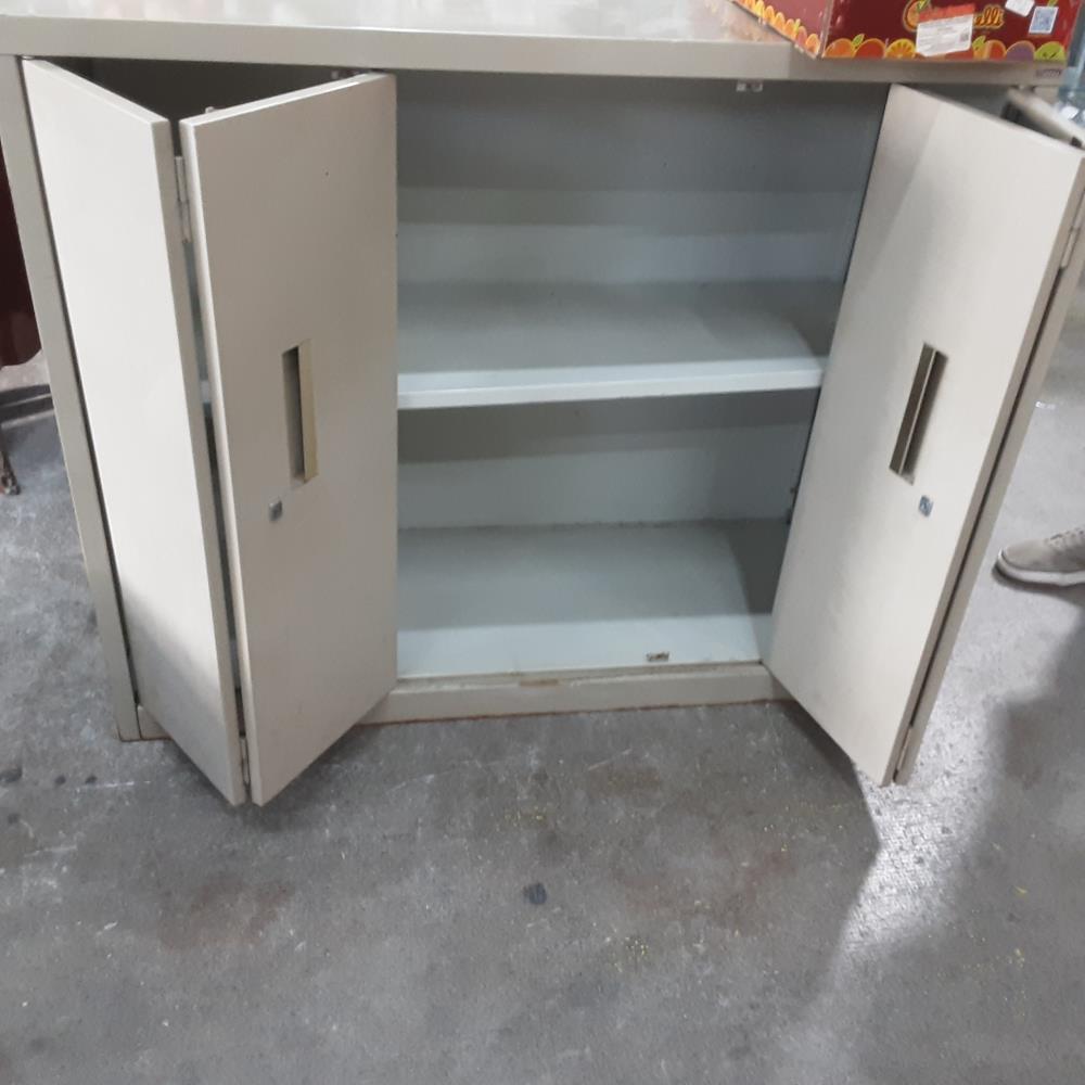 MEUBLE METAL 4 PORTES 