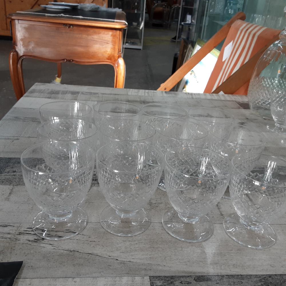 LOT 12 VERRES 